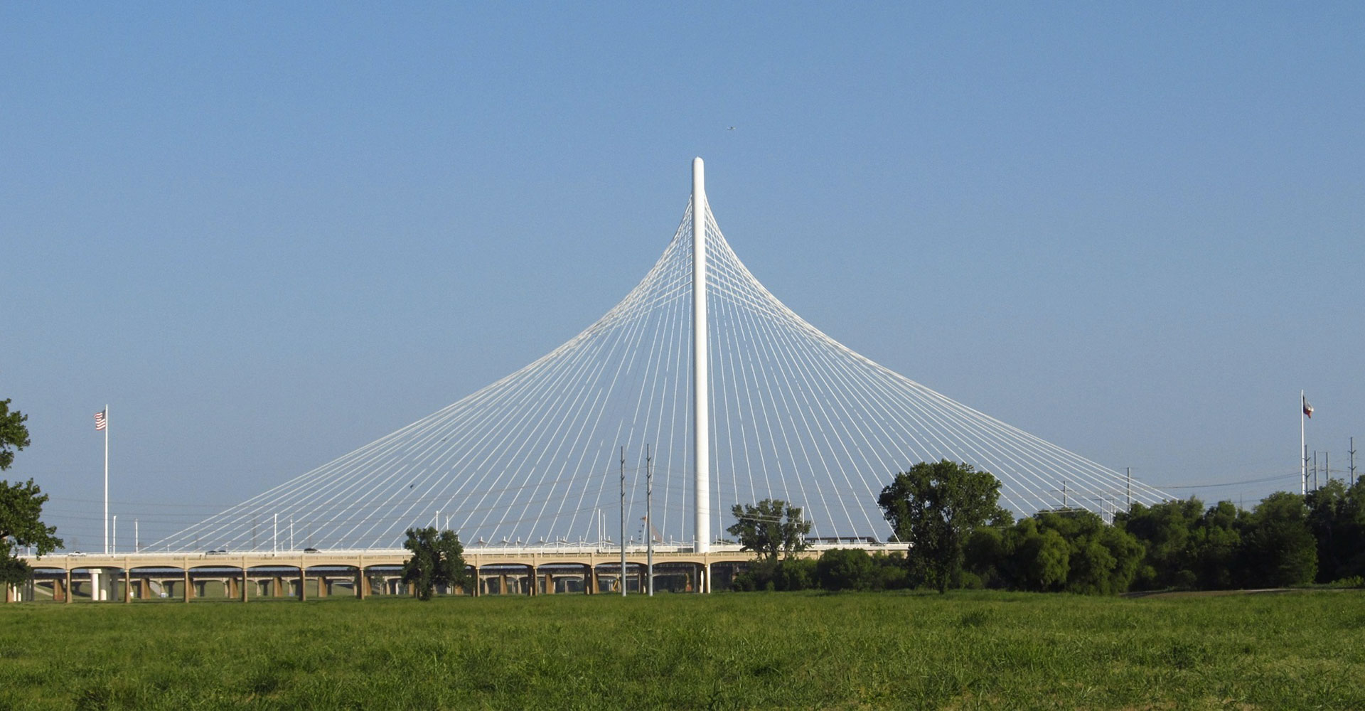 Woodall Rogers bridge / Dallas